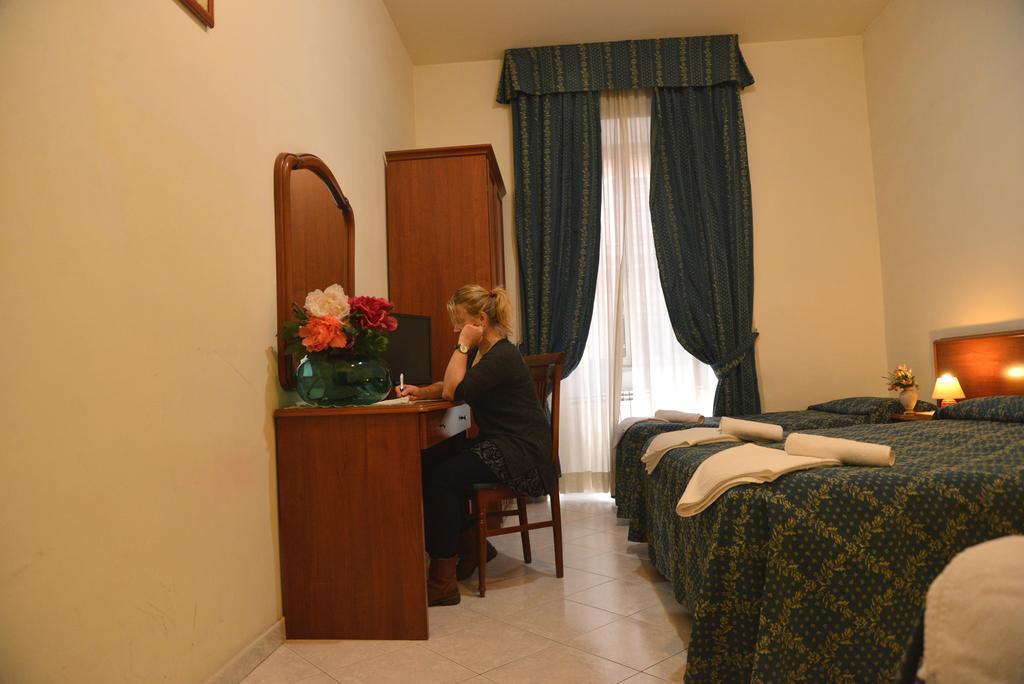 Acomodação com café da manhã  Amoromaonline Roma